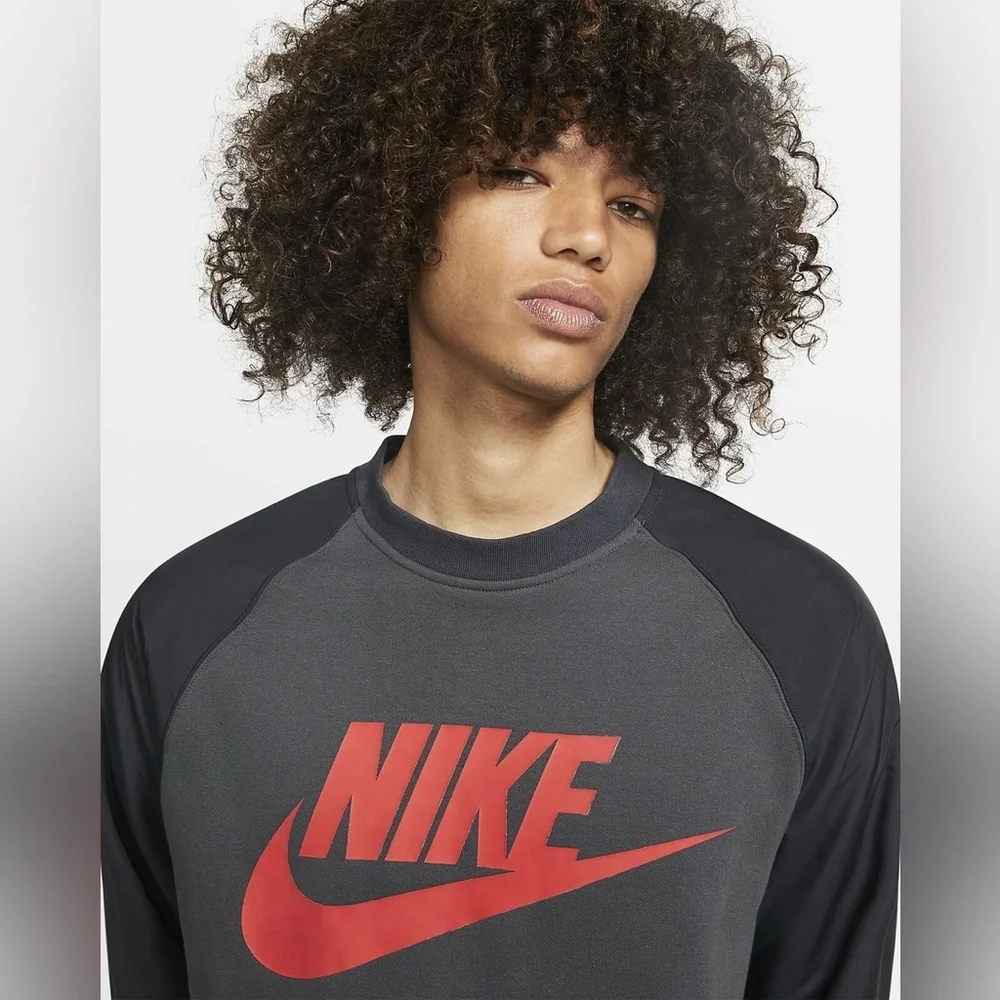 NWT $70 Nike Men’s Standard Fit Hybrid Sweatshirt Gray/Red Pullover Small Crew